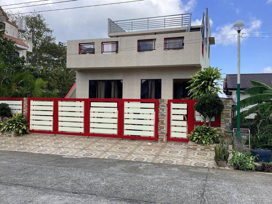 Four Bedroom Staycation House In Tagaytay Tagaytay City Esterno foto